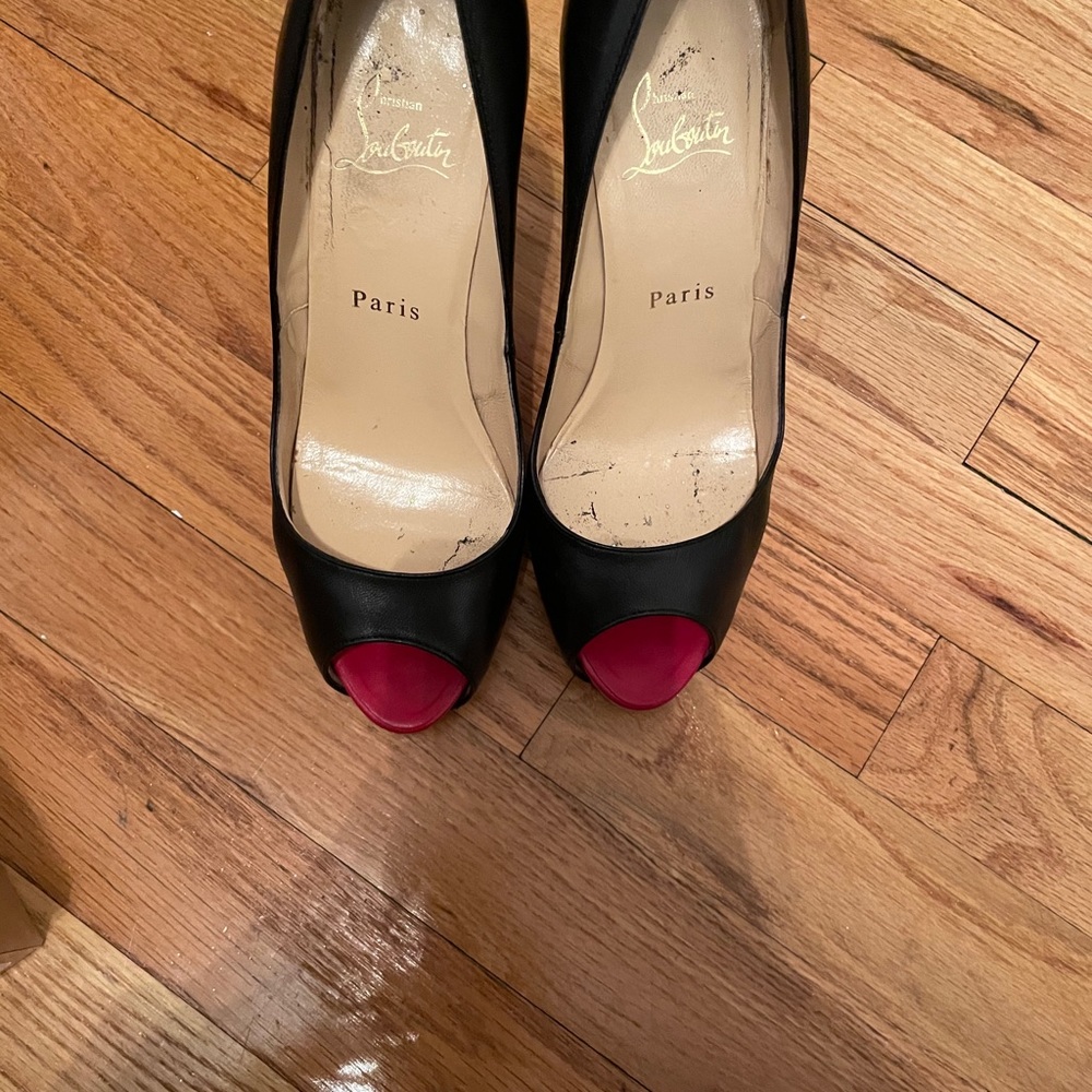 Louboutin Peep - Picture 9 of 11